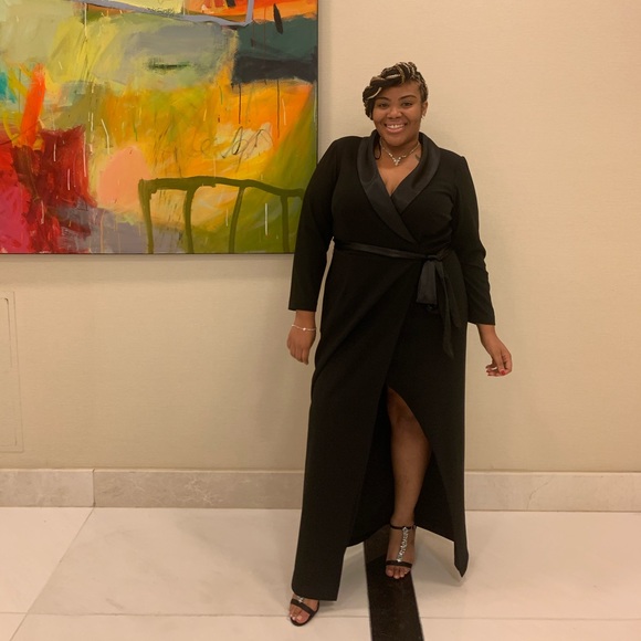 Meet your Posher, Jahnae - Picture 2 of 5